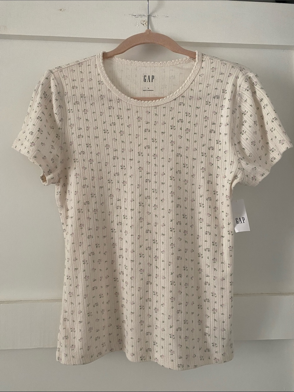 GAP NWT Cream Short Sleeve Ribbed Tee with Tiny Green Floral Print